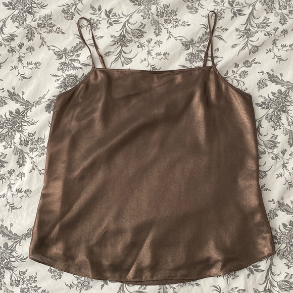 Aritzia babaton small tank - Picture 3 of 10